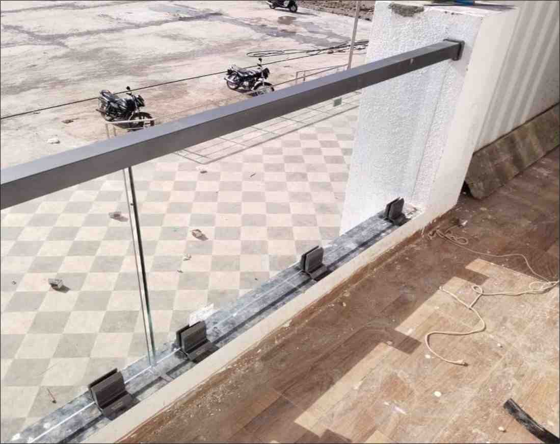 Base Track Fixing Detail